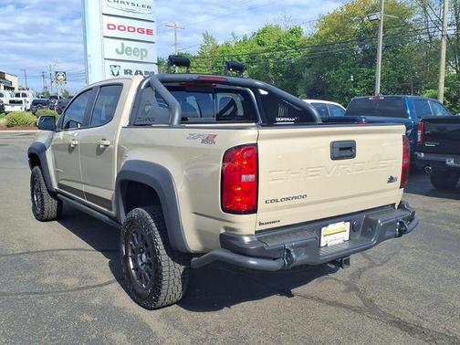 Sand Dune Metallic 2022 Chevrolet Colorado ZR2