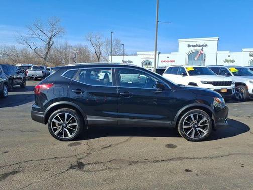 2017 Nissan Rogue Sport SL