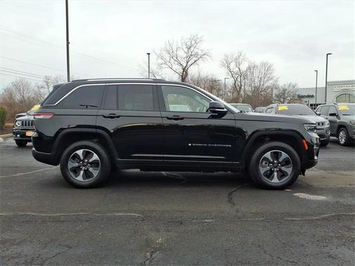 2023 Jeep Grand Cherokee 4xe Base