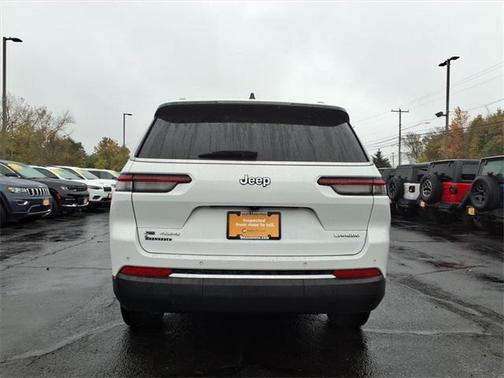 2022 Jeep Grand Cherokee L Laredo