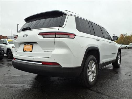 2022 Jeep Grand Cherokee L Laredo
