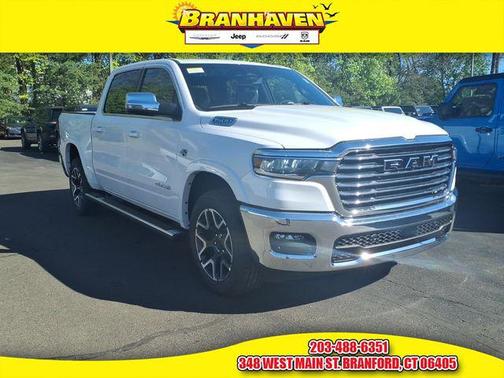 Ivory White Tri-Coat Pearlcoat 2026 RAM 1500 Laramie