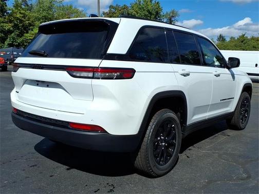 2025 Jeep Grand Cherokee Altitude