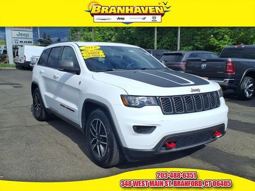 Bright White Clearcoat 2019 Jeep Grand Cherokee Trailhawk