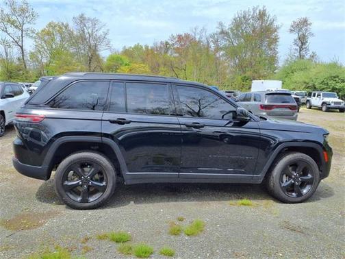 2023 Jeep Grand Cherokee Altitude
