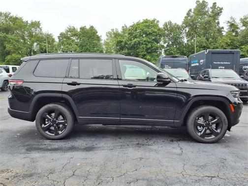 2025 Jeep Grand Cherokee L Altitude