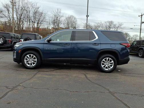 2022 Chevrolet Traverse LS
