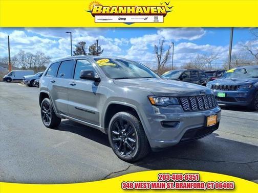 2022 Jeep Grand Cherokee Laredo