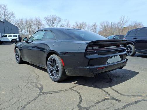 Diamond Black Crystal Pearlcoat 2026 Dodge Charger R/T Scat Pack