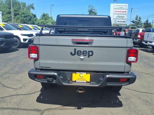 Sting-Gray Clearcoat 2023 Jeep Gladiator Sport S