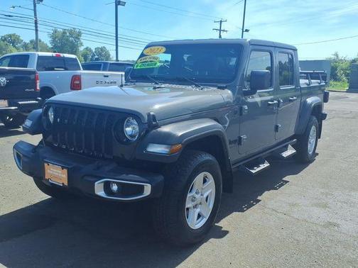 Sting-Gray Clearcoat 2023 Jeep Gladiator Sport S