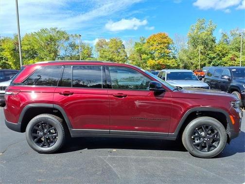 2025 Jeep Grand Cherokee Altitude
