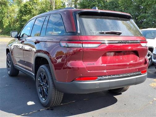 2025 Jeep Grand Cherokee Altitude