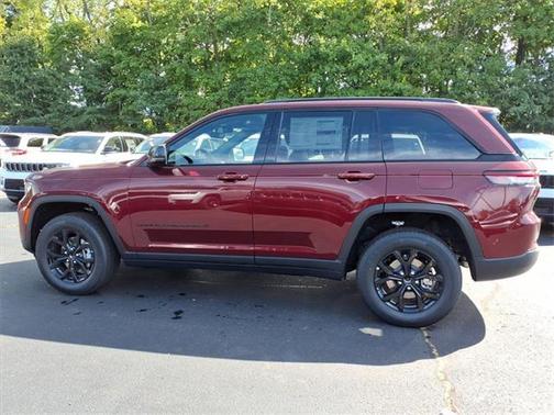 2025 Jeep Grand Cherokee Altitude