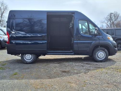 2025 RAM ProMaster 2500 Tradesman