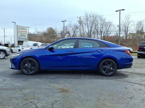 2023 Hyundai ELANTRA HEV Blue
