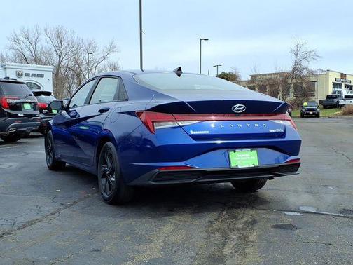 2023 Hyundai ELANTRA HEV Blue
