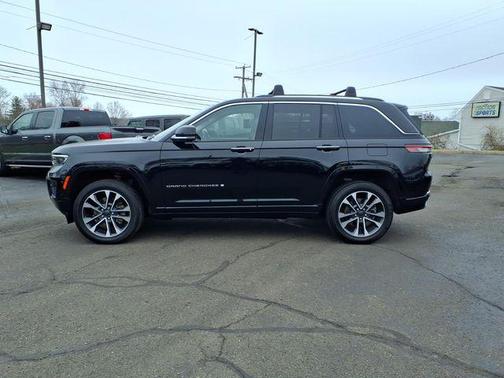 2023 Jeep Grand Cherokee Overland