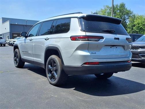 2025 Jeep Grand Cherokee L Altitude