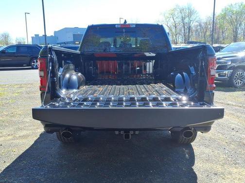 Diamond Black Crystal Pearlcoat 2026 RAM 1500 Laramie