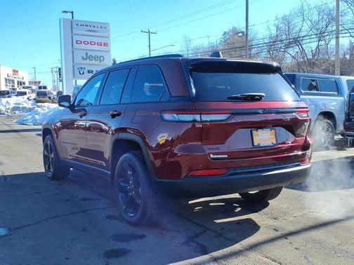 2023 Jeep Grand Cherokee Altitude