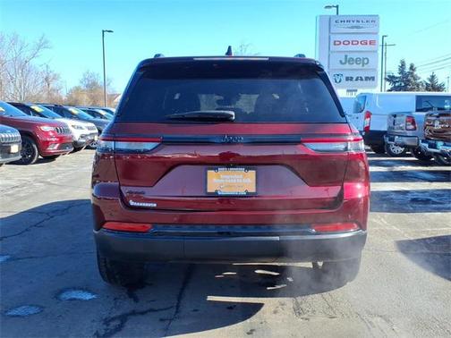 2023 Jeep Grand Cherokee Altitude