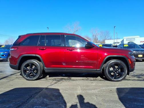 2023 Jeep Grand Cherokee Altitude