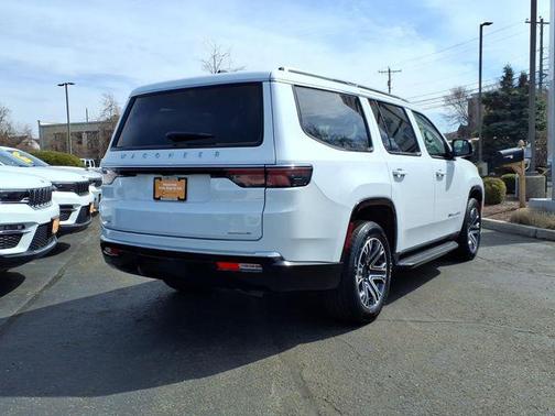 Bright White Clearcoat 2024 Jeep Wagoneer Series II
