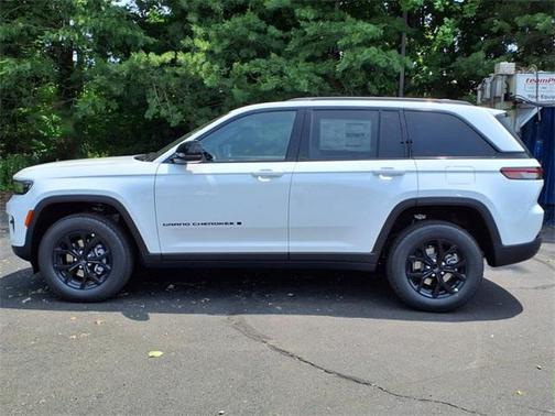 2025 Jeep Grand Cherokee Altitude