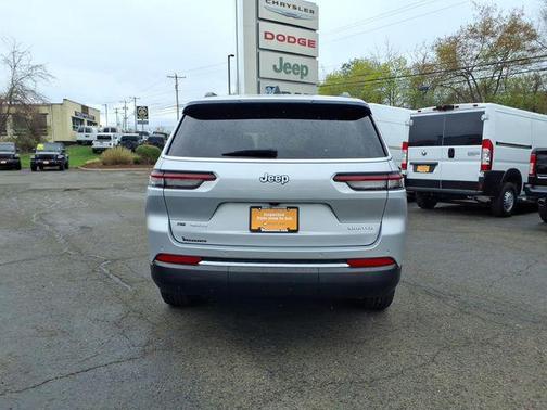 Silver Zynith 2023 Jeep Grand Cherokee L Limited