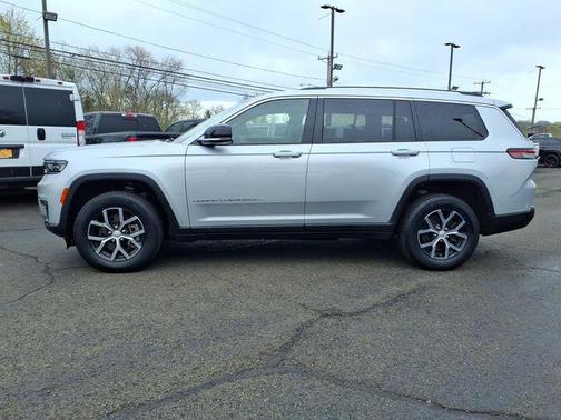 Silver Zynith 2023 Jeep Grand Cherokee L Limited