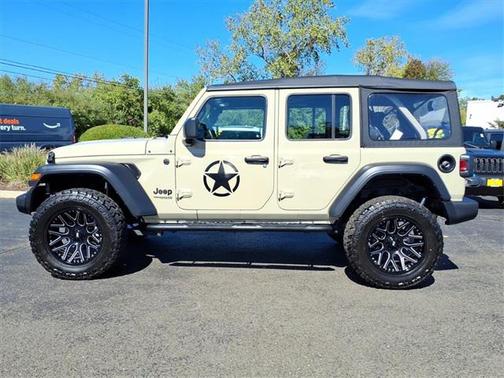 2022 Jeep Wrangler Unlimited Sport