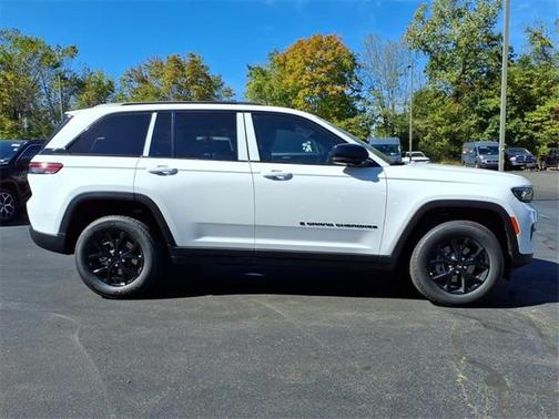 2025 Jeep Grand Cherokee Altitude