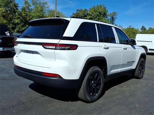 2025 Jeep Grand Cherokee Altitude