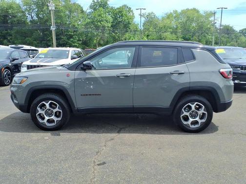 Sting-Gray Clearcoat 2022 Jeep Compass Trailhawk