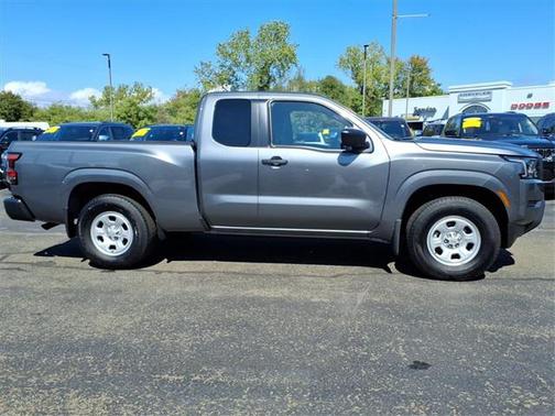2024 Nissan Frontier S