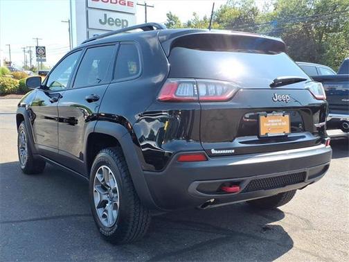 2022 Jeep Cherokee Trailhawk