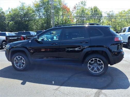 2022 Jeep Cherokee Trailhawk