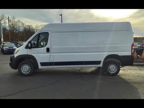 2025 RAM ProMaster 2500 Tradesman