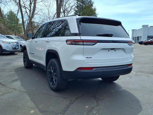Bright White Clearcoat 2026 Jeep Compass Limited