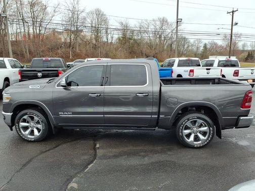 Granite Crystal Metallic Clearcoat 2022 RAM 1500 Limited