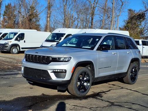 2025 Jeep Grand Cherokee Limited X