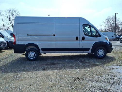 Bright Silver Metallic Clearcoat 2026 RAM ProMaster 2500 Tradesman