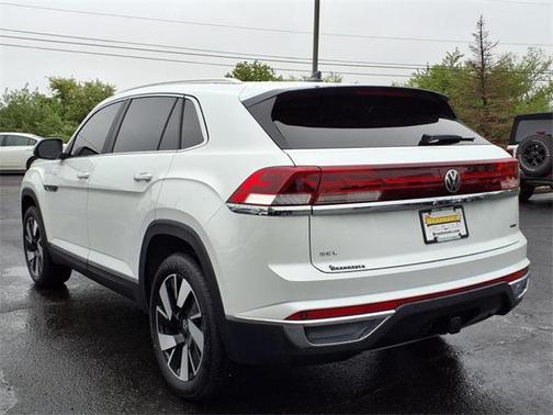 2024 Volkswagen Atlas Cross Sport 2.0T SEL