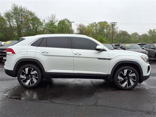2024 Volkswagen Atlas Cross Sport 2.0T SEL