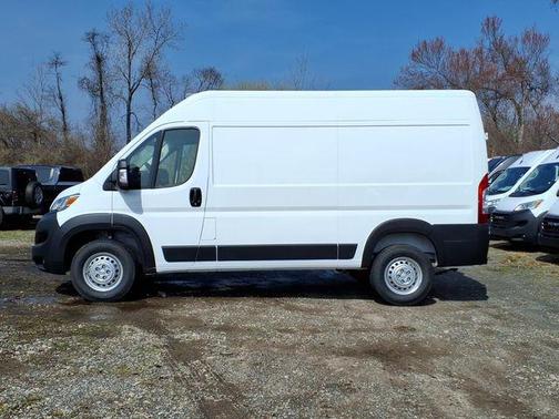 Bright White Clearcoat 2026 RAM ProMaster 1500 Base