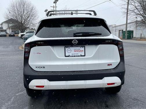 2026 Nissan Kicks SR