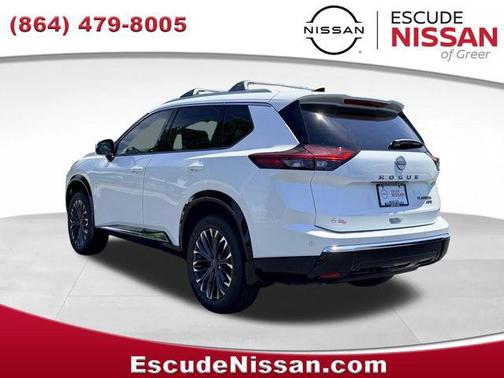 Everest White Pearl Tricoat 2026 Nissan Rogue Platinum