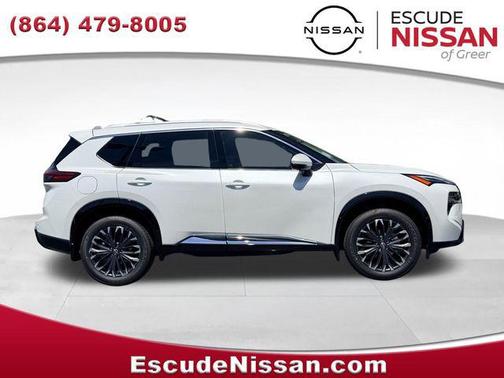 Everest White Pearl Tricoat 2026 Nissan Rogue Platinum
