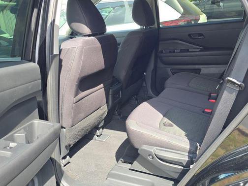 Super Black 2025 Nissan Pathfinder SV 4WD